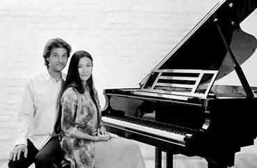夫妇俩的钢琴，是中国制造更是用心制造.jpg