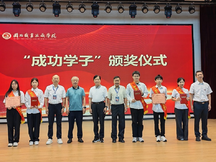 微信图片_20260921232614_450_1.jpg