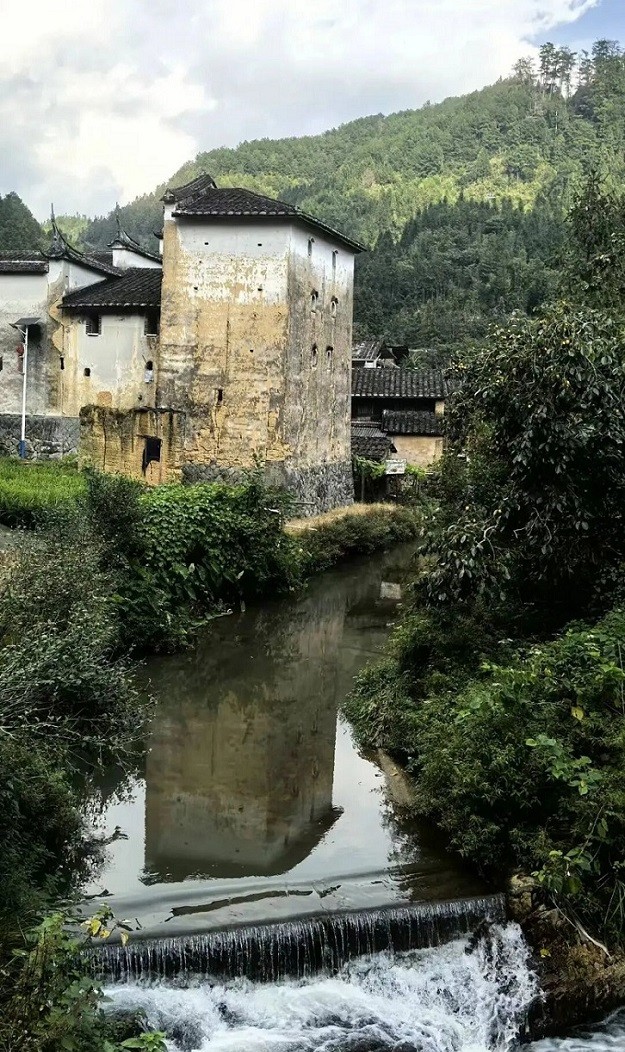 微信图片_2026-10-15_135355_423.jpg